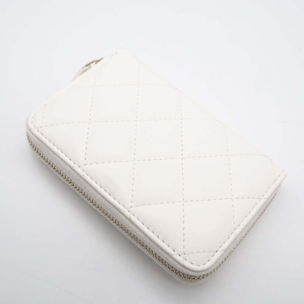 CHANEL Authentic White Lambskin Leather Wallet - Picture 2 of 12